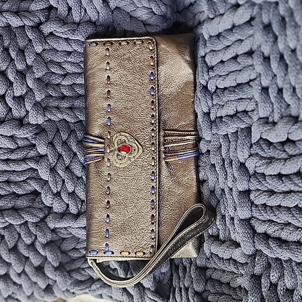 Donald J Pliner Couture Clutch in Silver Matalic